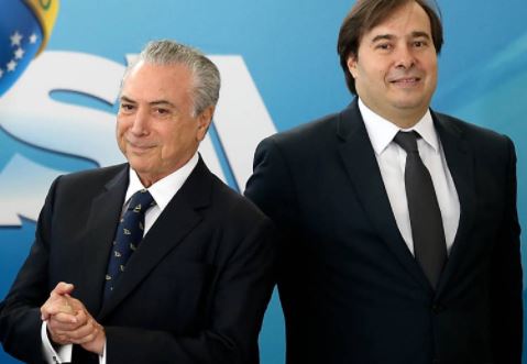 Maia se contrapõe a Temer e cobra esforço para salvar Previdência